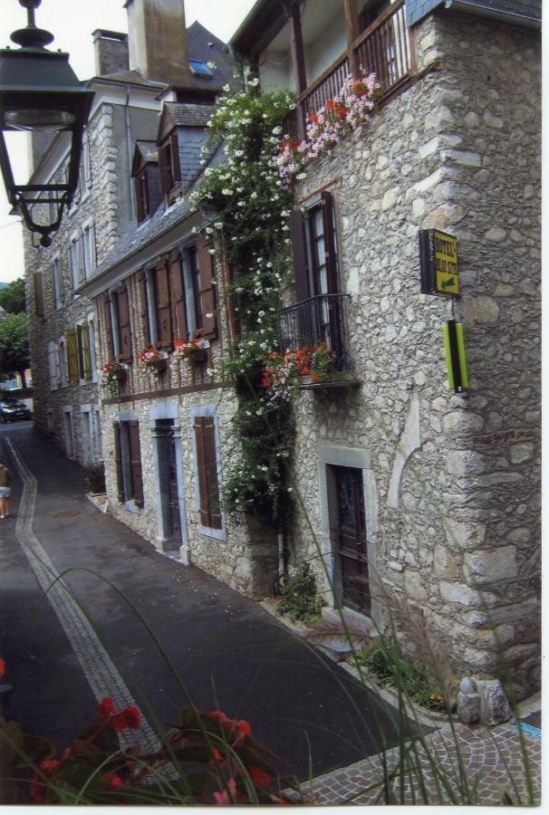 Dolwin Bed & Breakfast Argeles-Gazost Bagian luar foto